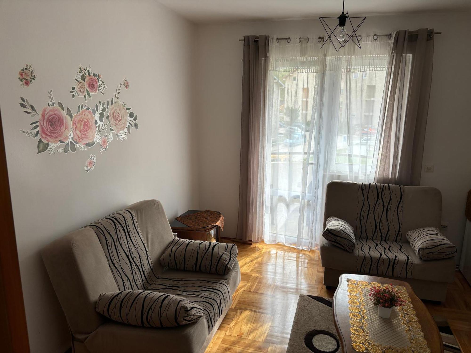 Elena Apartment ปลูชิเน ภายนอก รูปภาพ